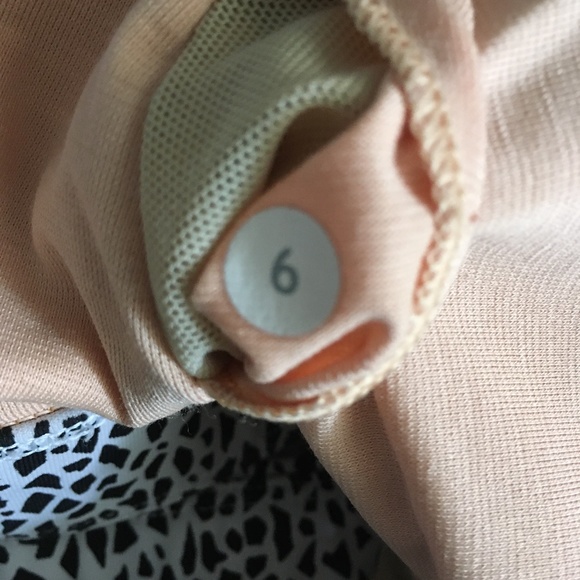 Lululemon Rack Pack Bra Miss Mosaic White Posey Black White Black 6 - Picture 5 of 5